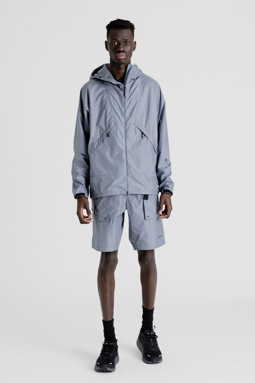 Goldwin-rip-stop-light-jacket-endurance-grey
