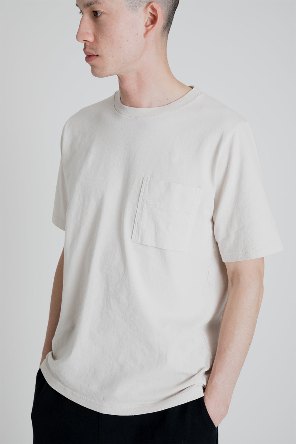 Jackman Pocket T-Shirt in Base