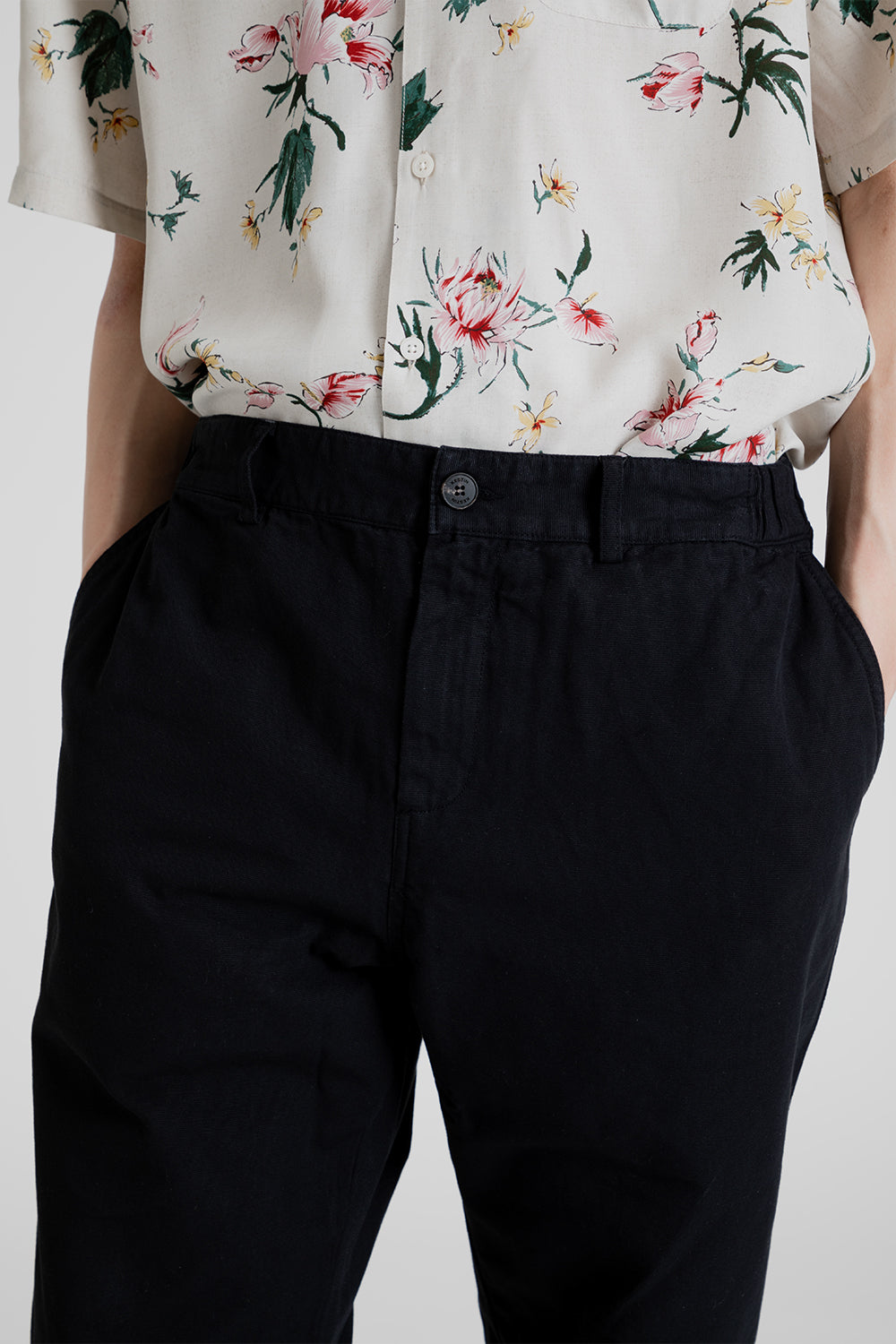 Kestin Aberlour Carpenter Pant in Black Cotton