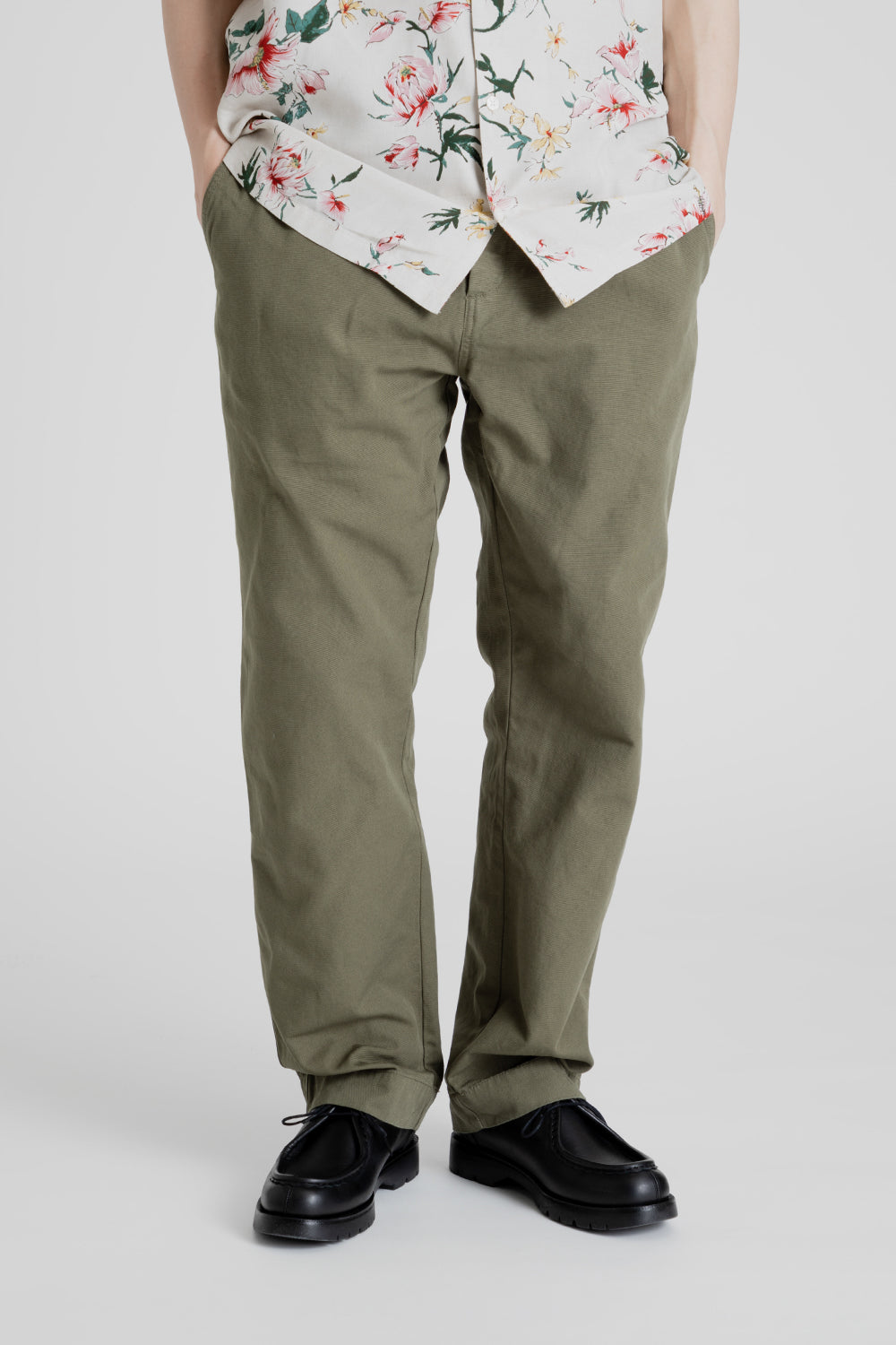 Kestin Aberlour Carpenter Pant in Olive Cotton