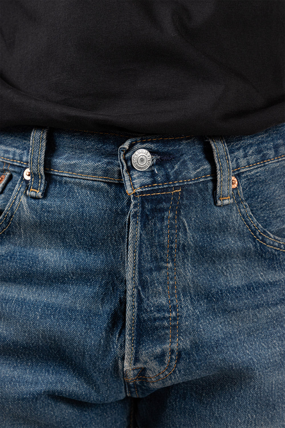 Levis-501-93-straight-denim-bleu-eyes-baby