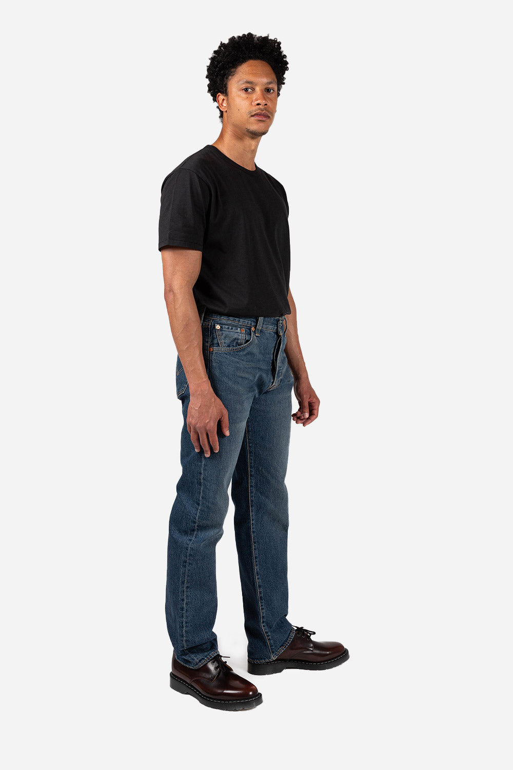 Levis-501-93-straight-denim-bleu-eyes-baby