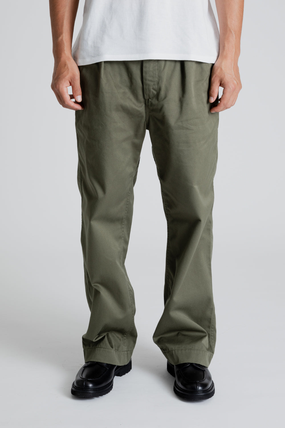 Nanamica Double Pleat Wide Chino Pants in Moss Green