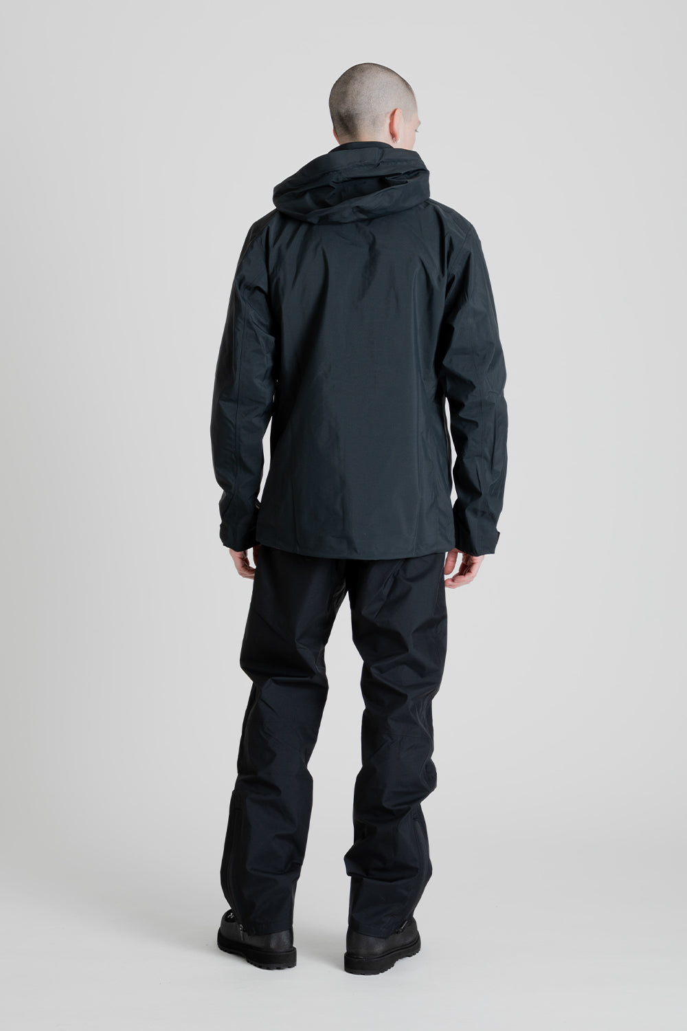 Poutnik CAW GTX Jacket in Black