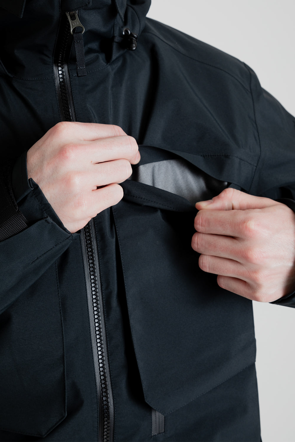 Poutnik CAW GTX Jacket in Black