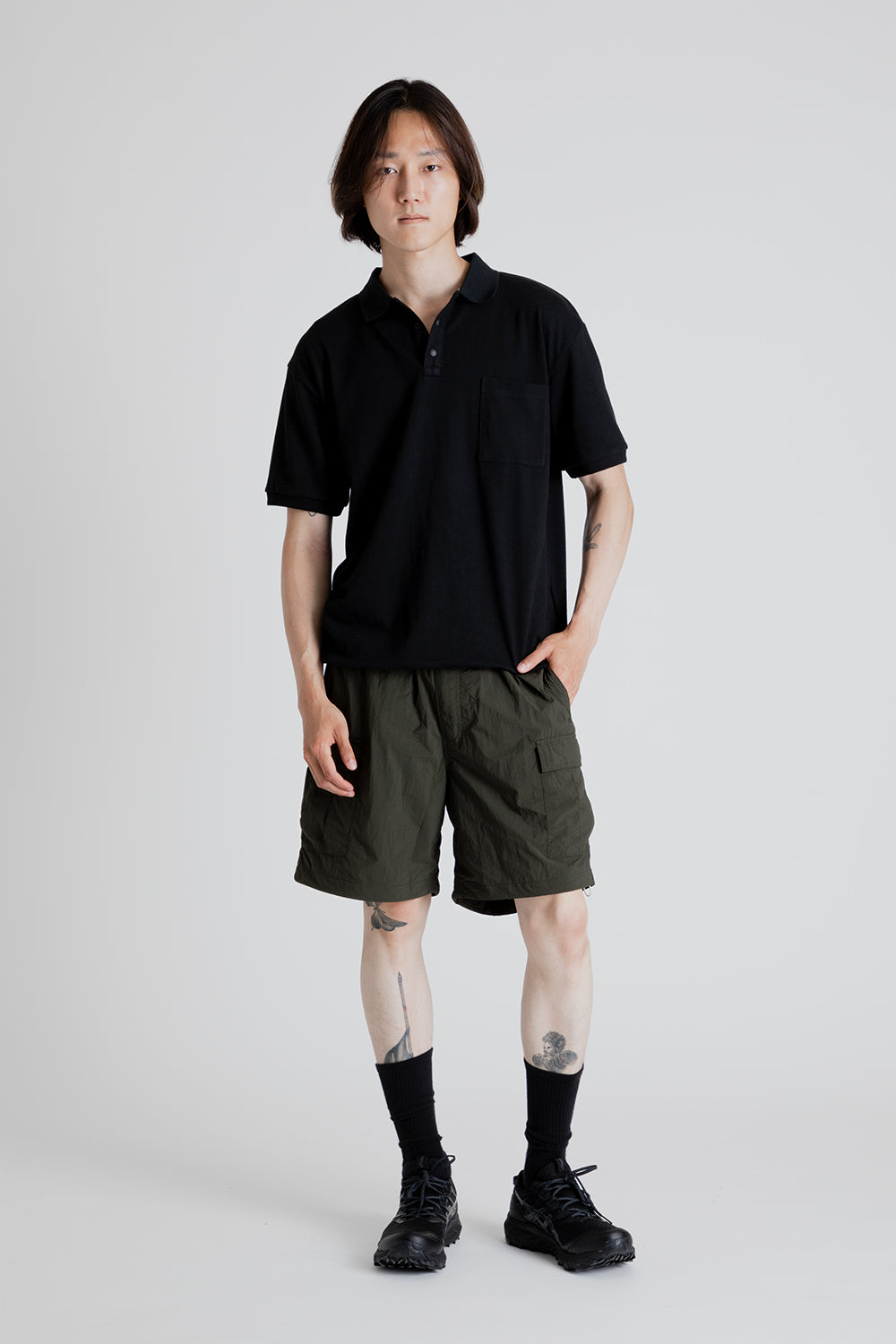 Uniform Bridge Collar Short Sleeve Tee in Black