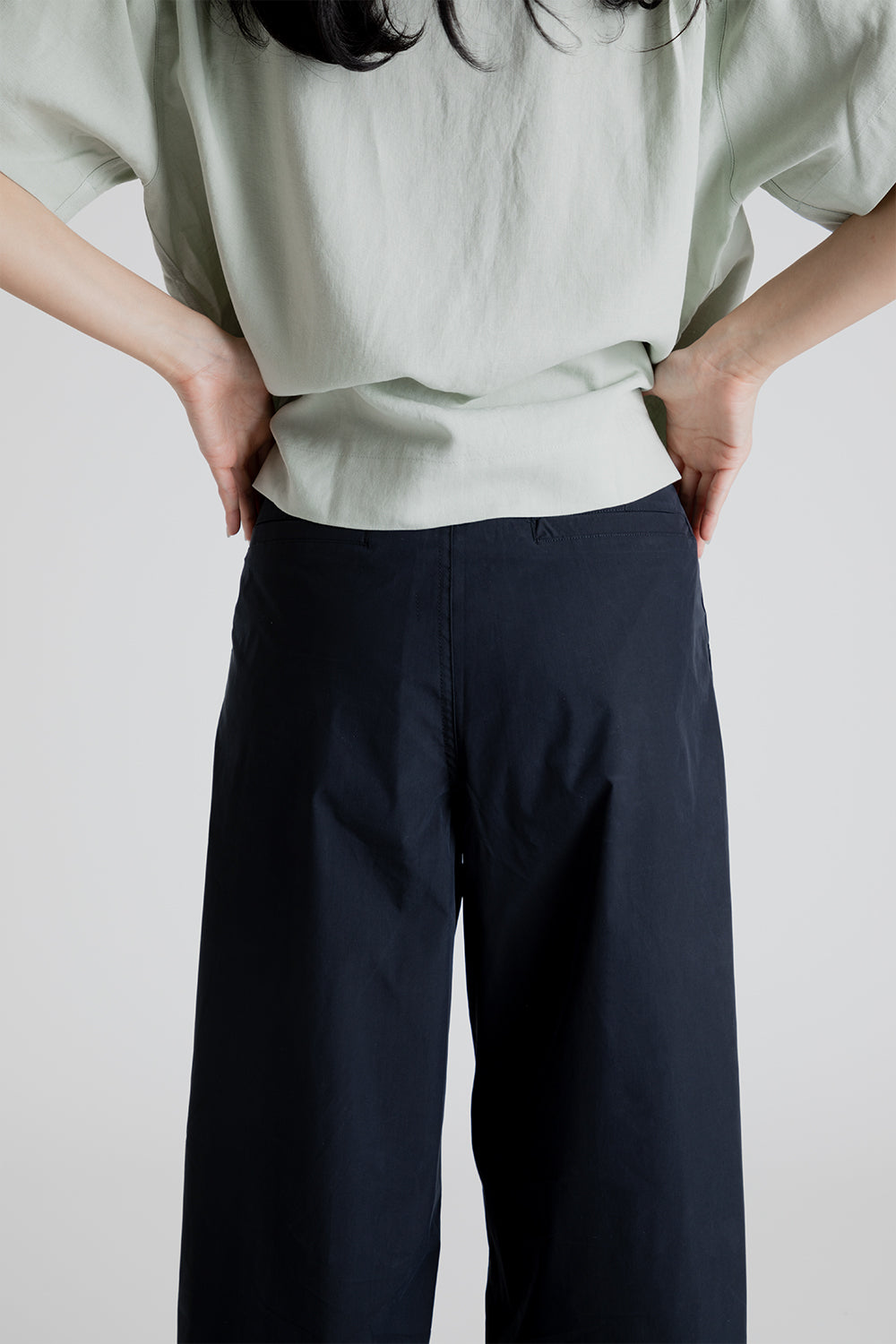 Uniform Bridge Women's Lite Balloon Pants in Black