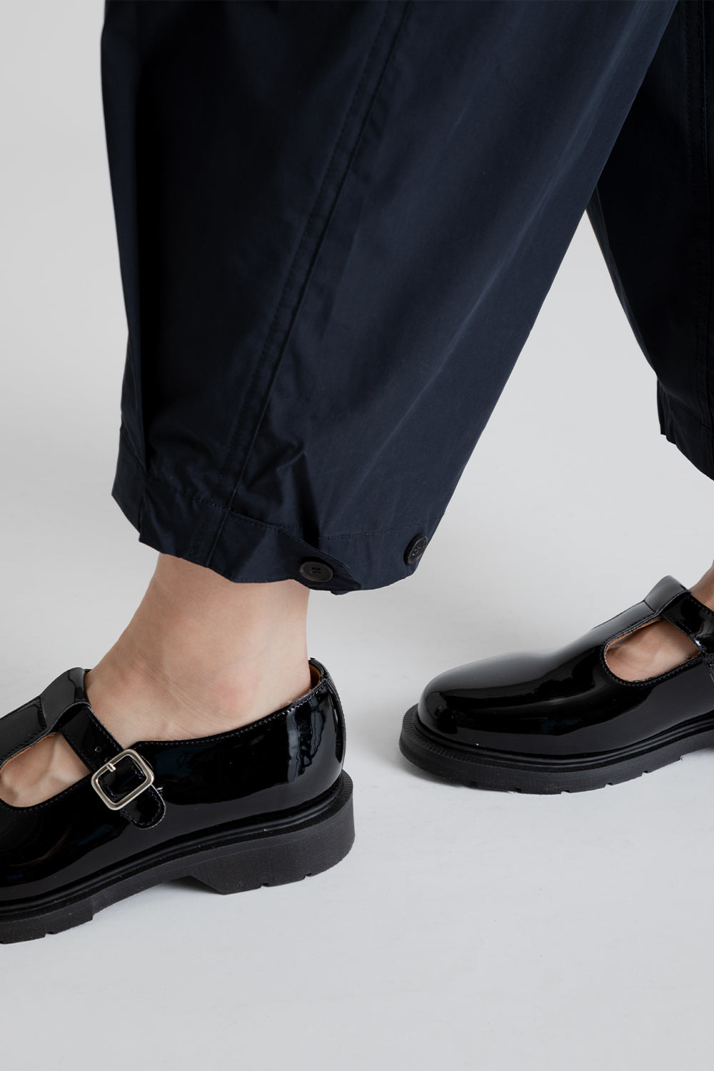 Uniform Bridge Women's Lite Balloon Pants in Black