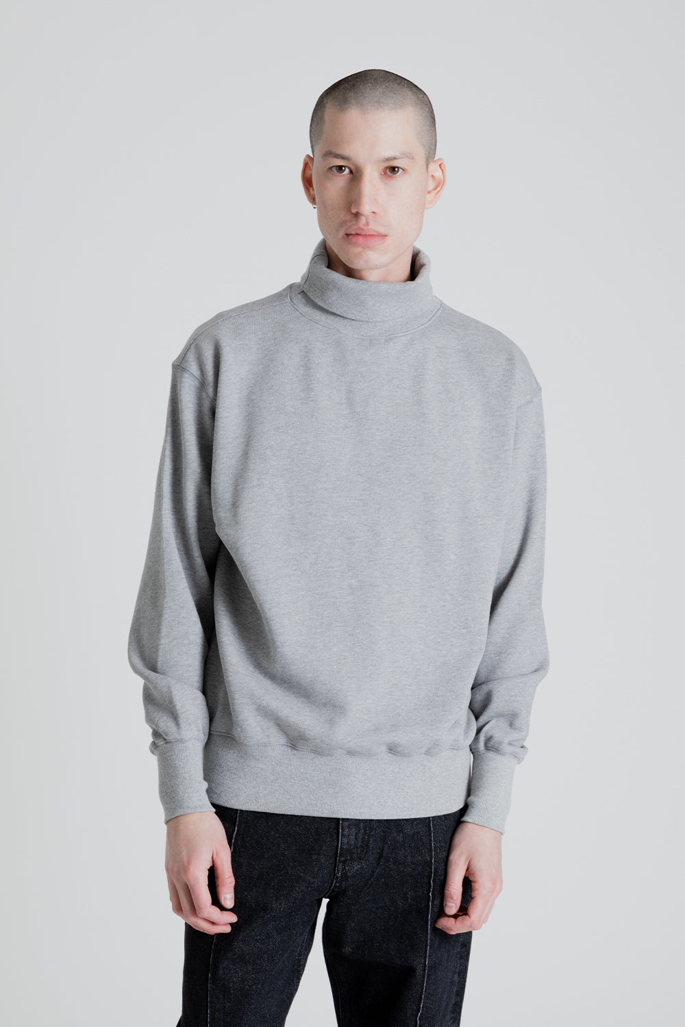 Uniform Bridge Turtleneck Sweatshirt in Grey Melange Wallace