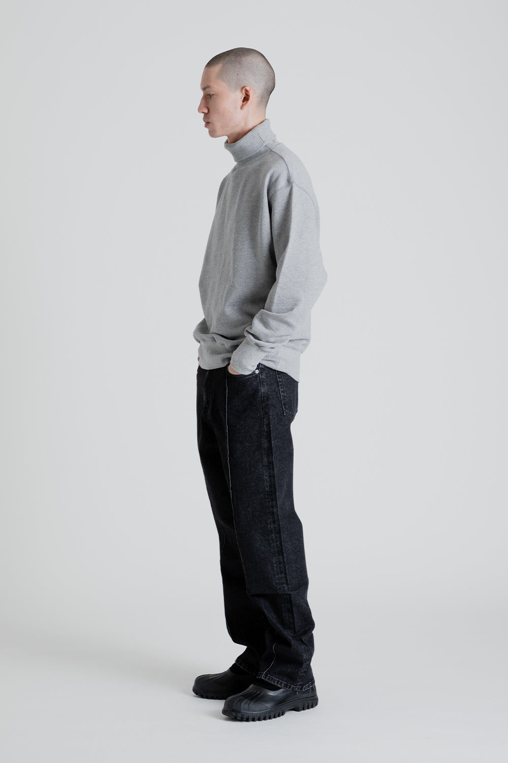 Uniform Bridge Turtleneck Sweatshirt in Grey Melange