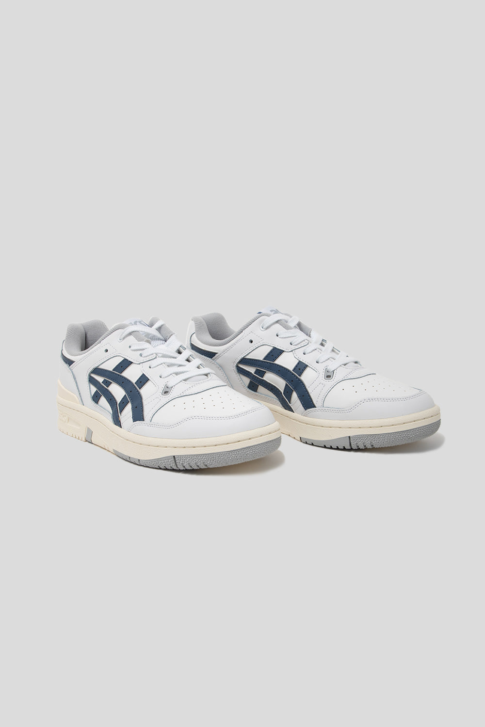 Asics EX89 Shoe in White and Grand Shark