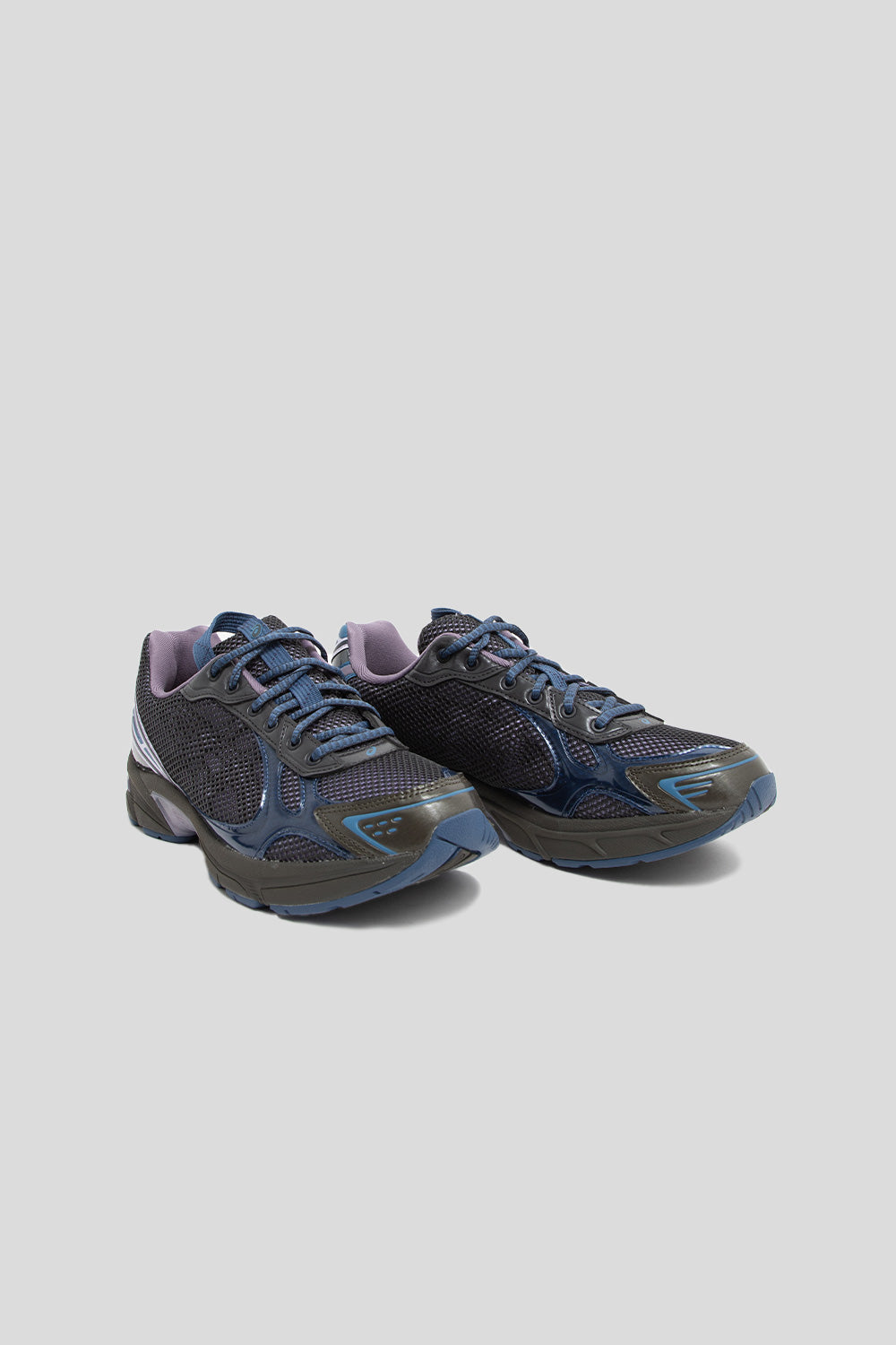 Asics UB4-S Gel-1130 in Graphite Grey / Grand Shark