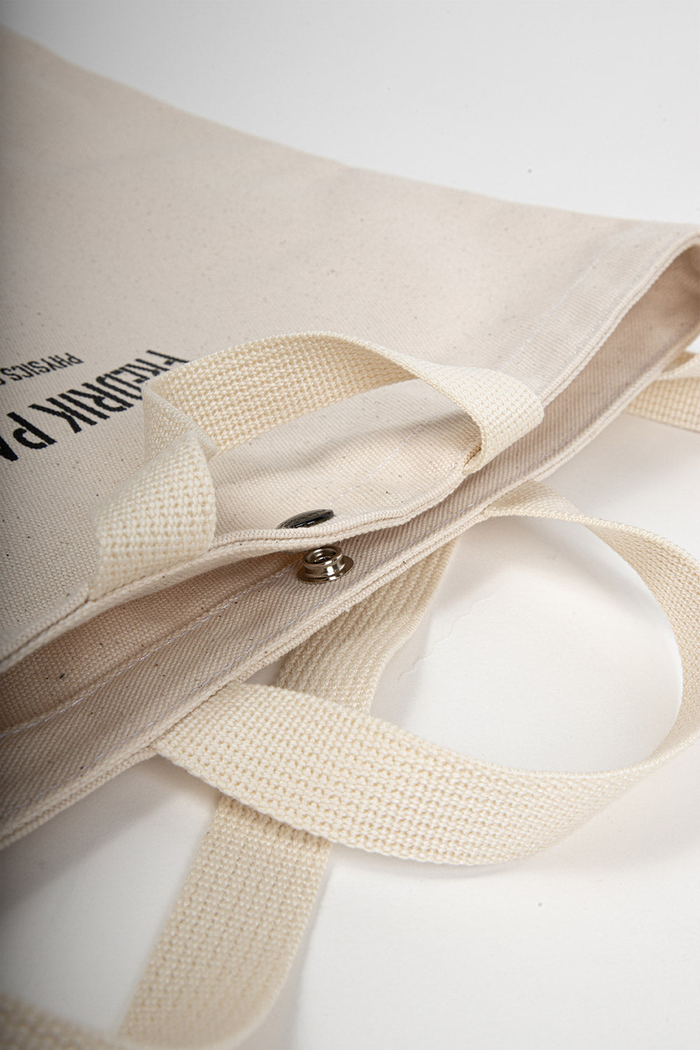 fredrik-packers-duck-book-shoulder-bag