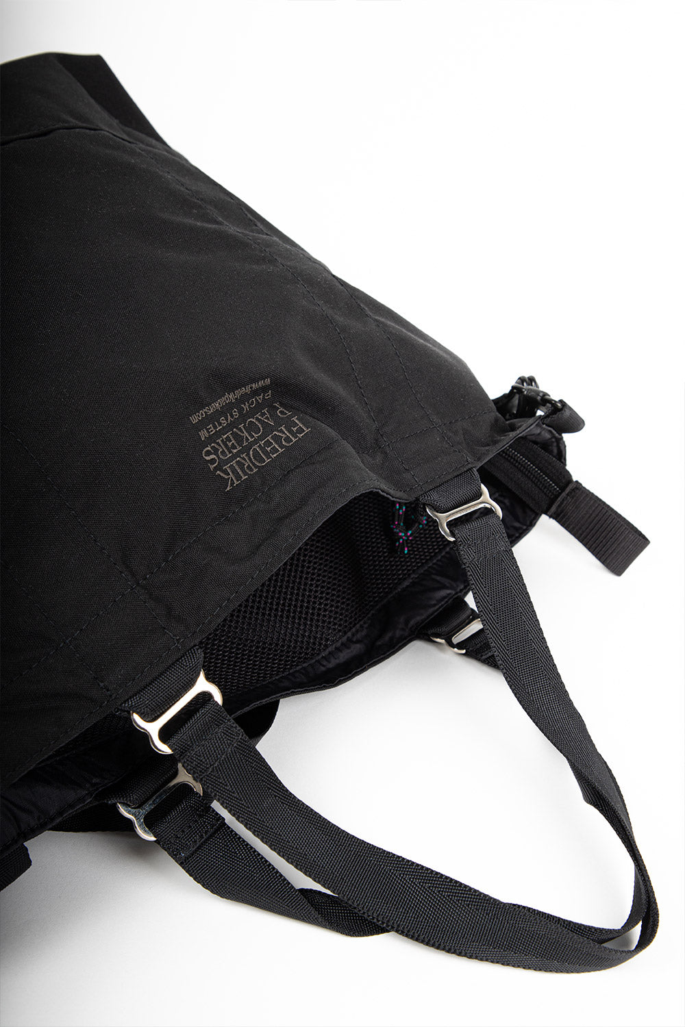 fredrik-packers-modulation-tote-black