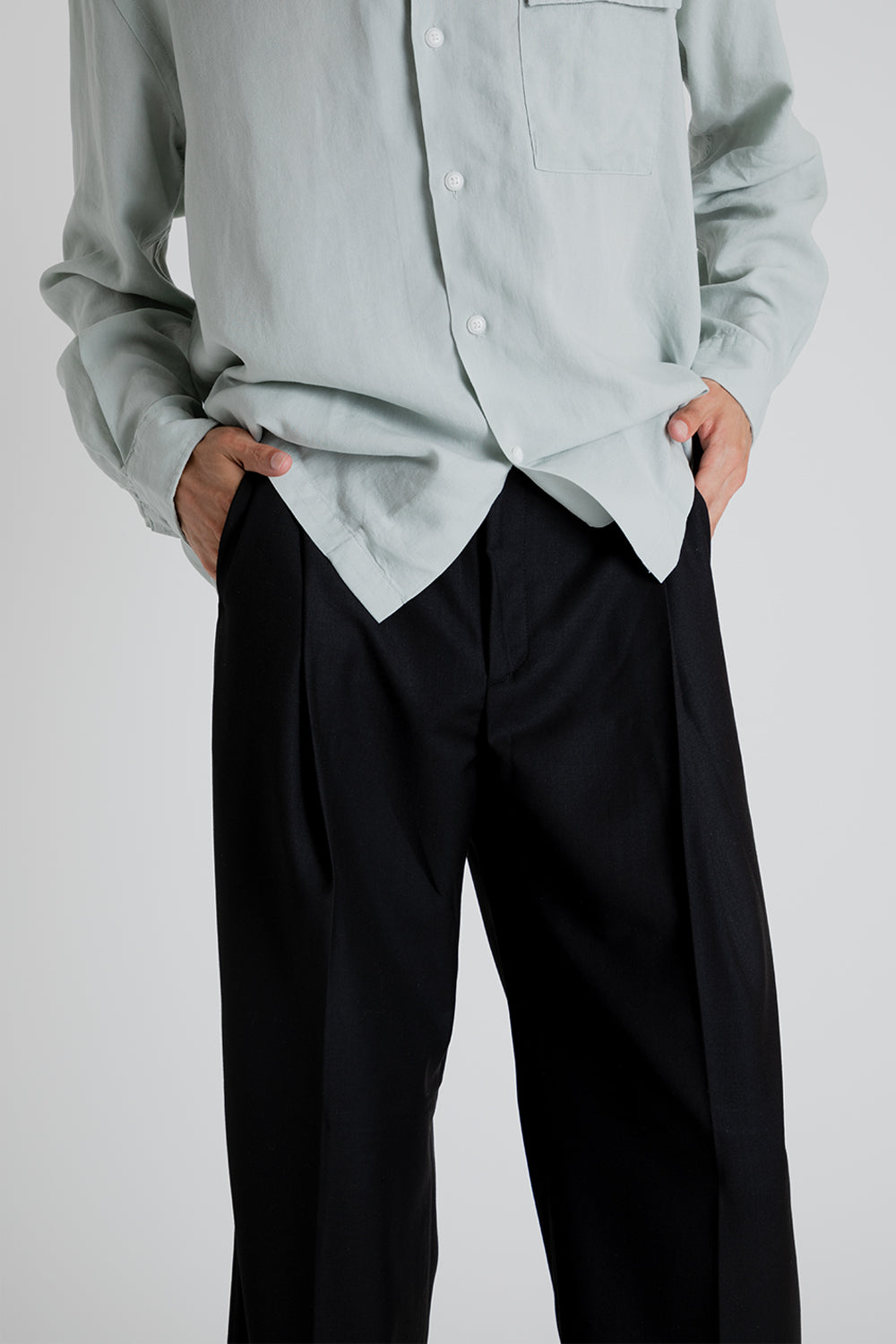 Frizmworks OG One Tuck Wide Slack Pants in Black