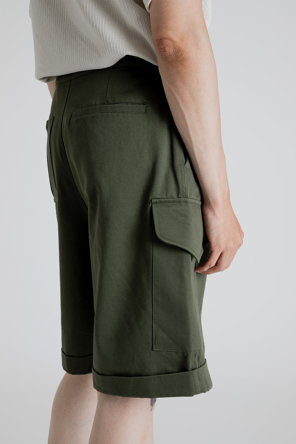 frizmworks-safari-bermuda-shorts-olive