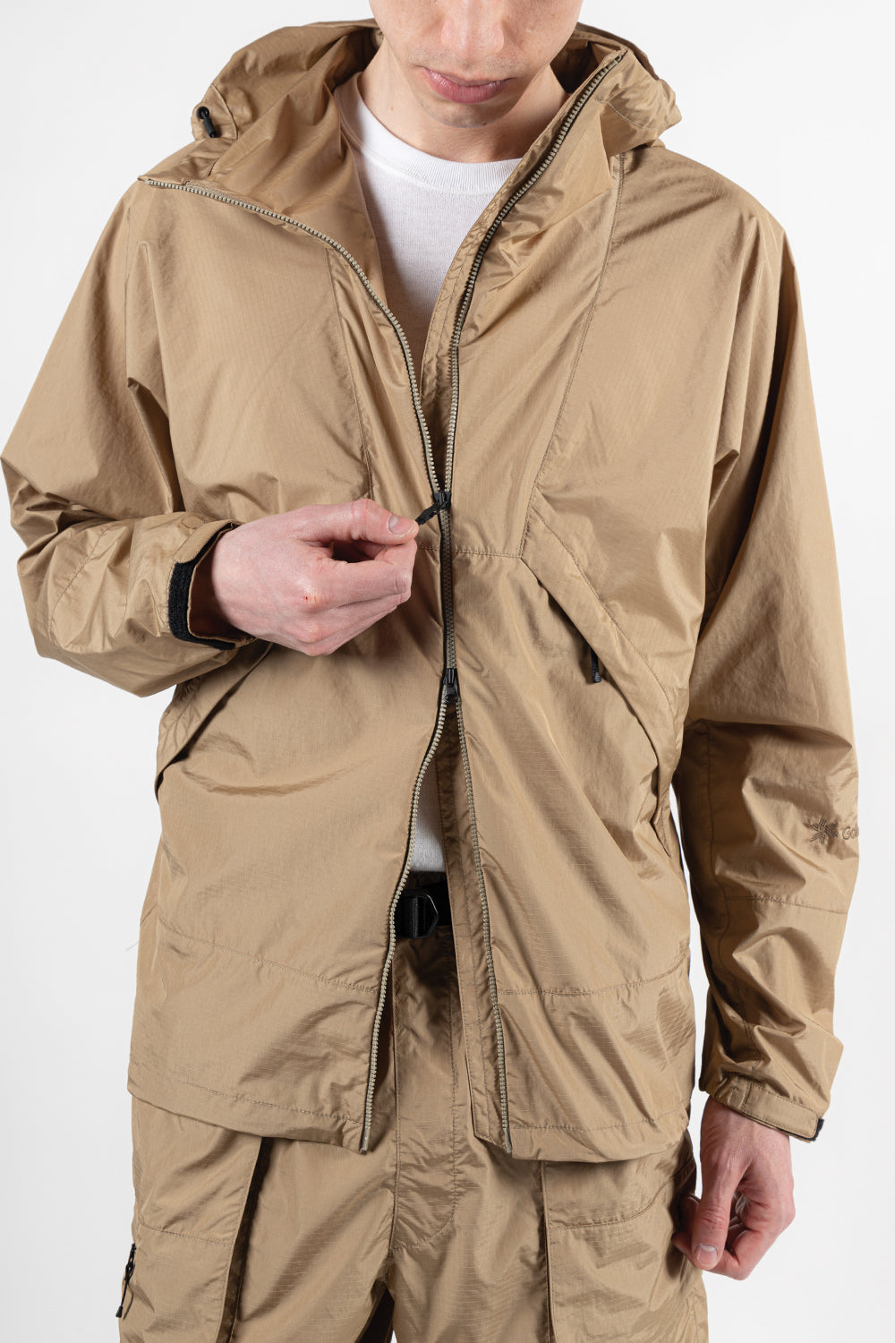 goldwin-element-light-jacket-clay-beige
