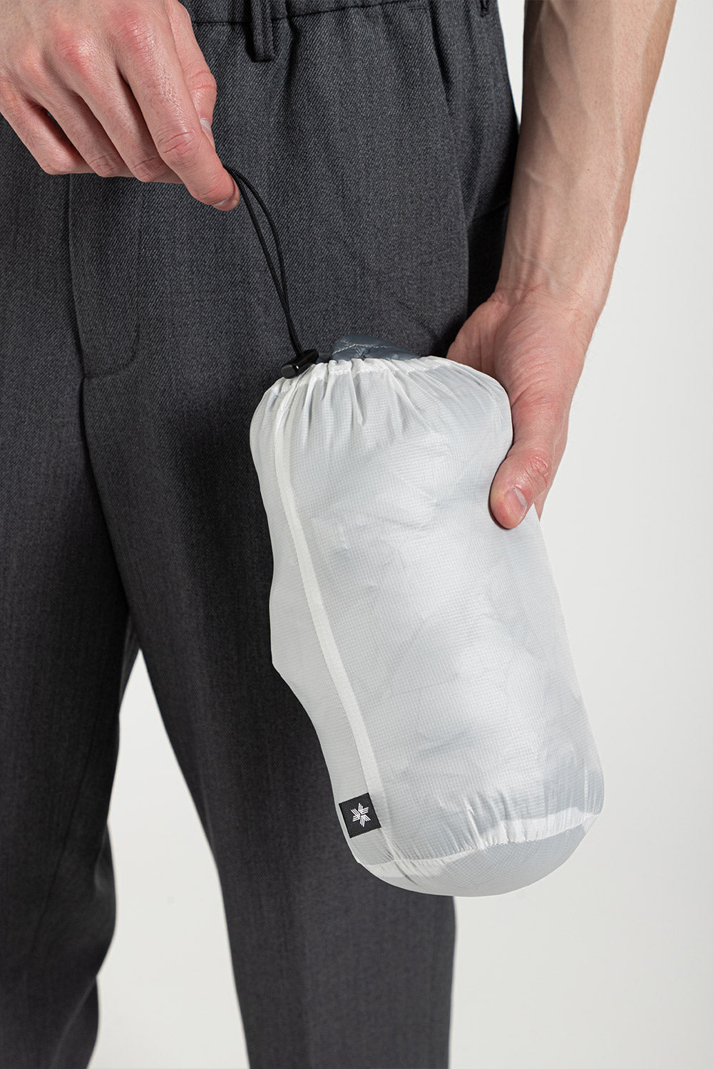 goldwin-fly-air-down-endurance-grey