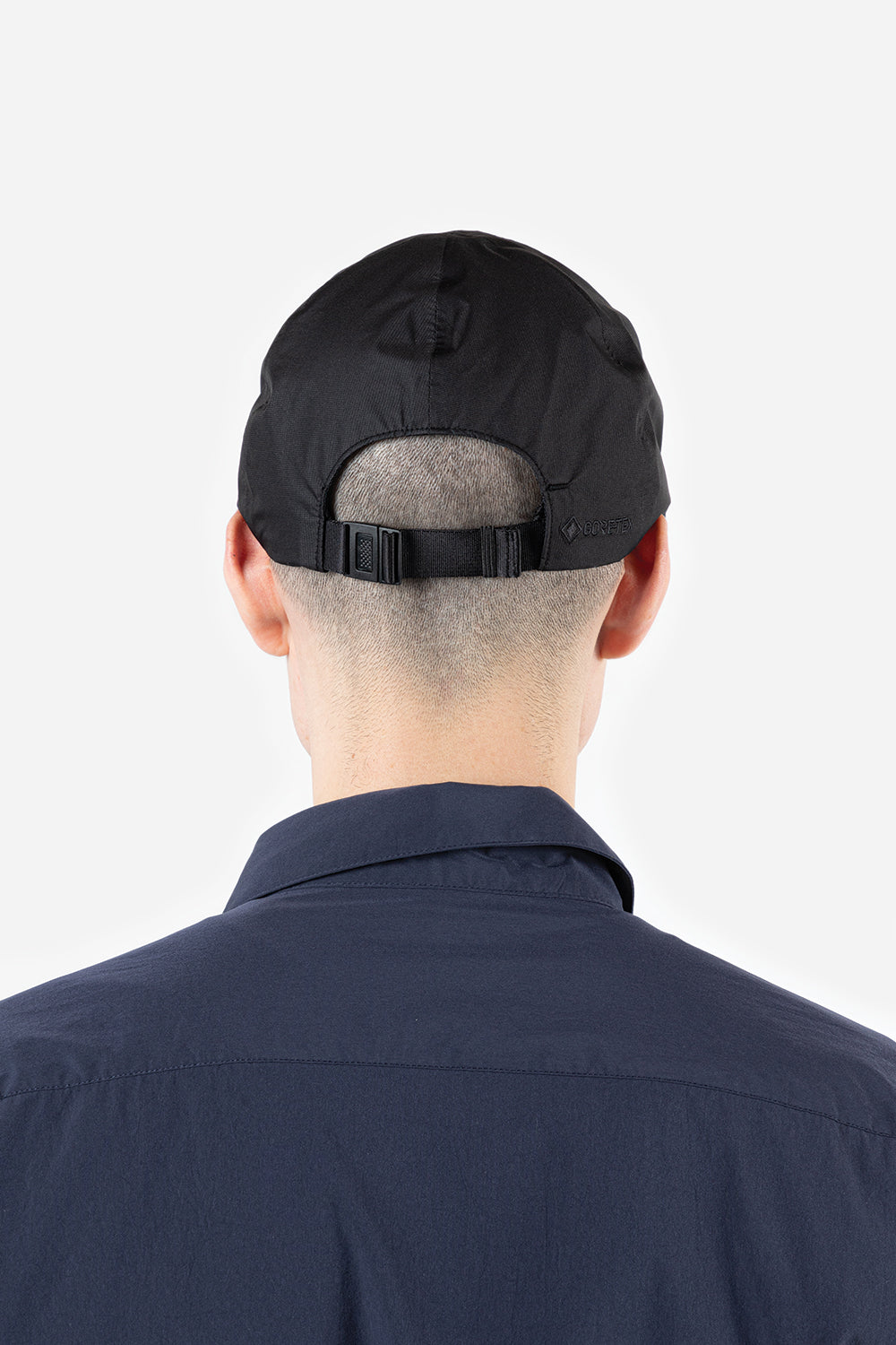 goldwin-gore-tex-cap-black