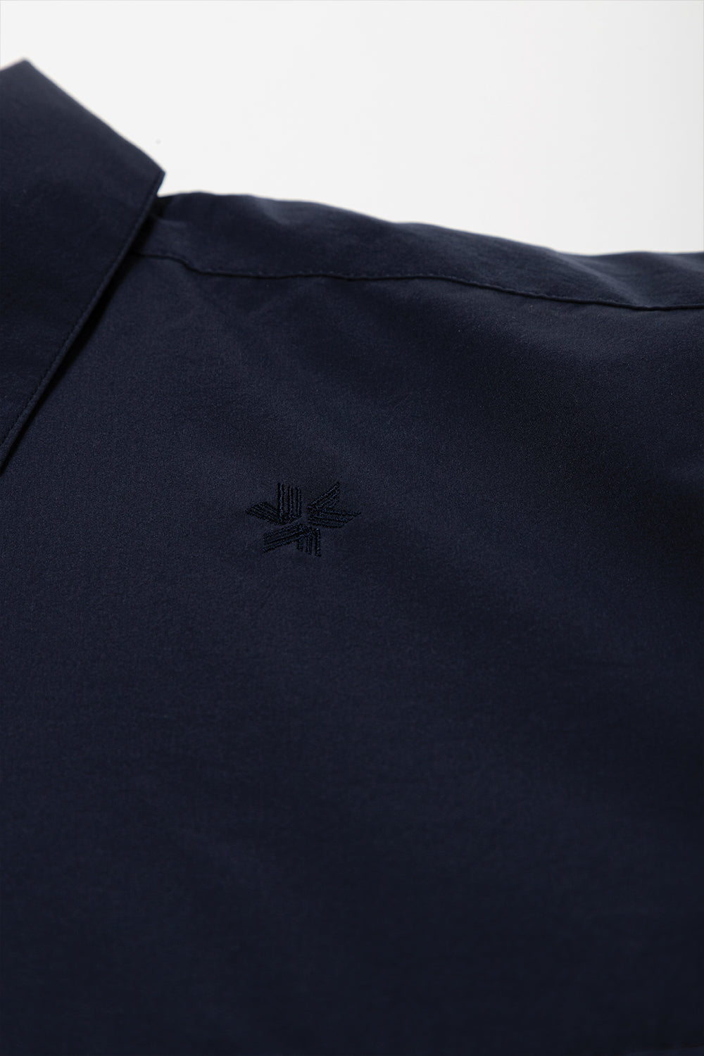 goldwin-square-box-coach-shirt-navy