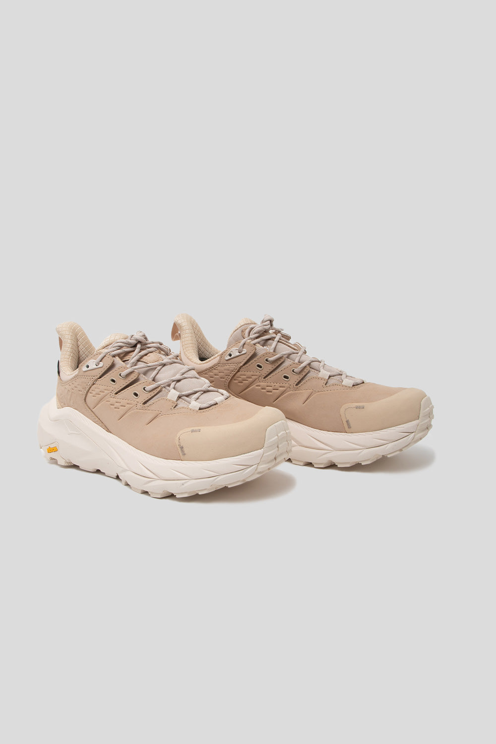 Hoka All Gender Kaha 2 Low GTX Shoe in Shifting Sand/Eggnog