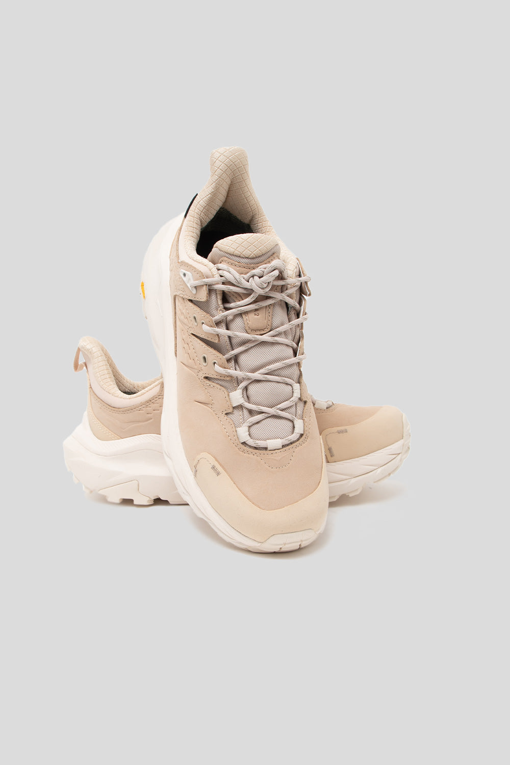 Hoka All Gender Kaha 2 Low GTX Shoe in Shifting Sand/Eggnog