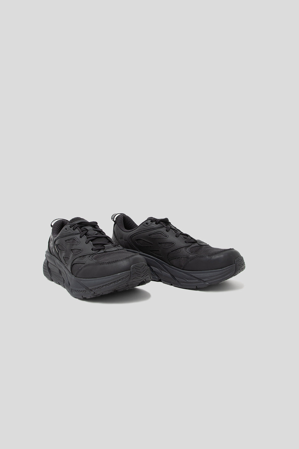 Hoka Clifton L GTX in Black / Black