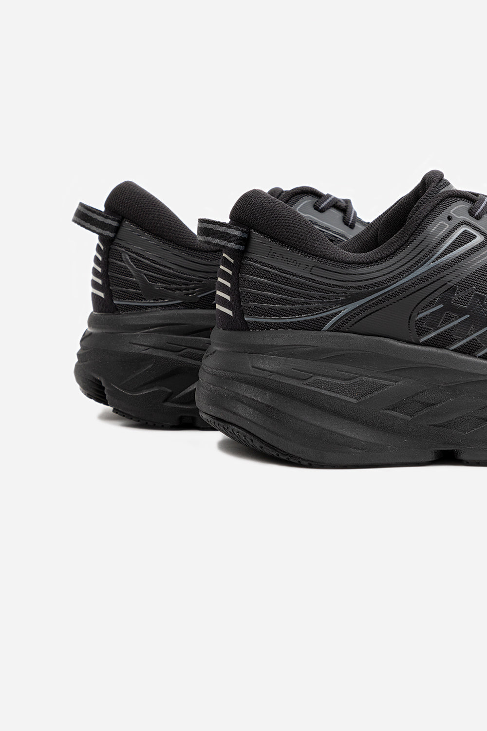 hoka-one-one-bondi-7-black