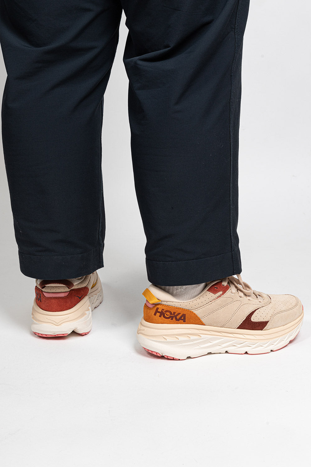 hoka-one-one-bondi-lifestyle-shifting-sand-multi
