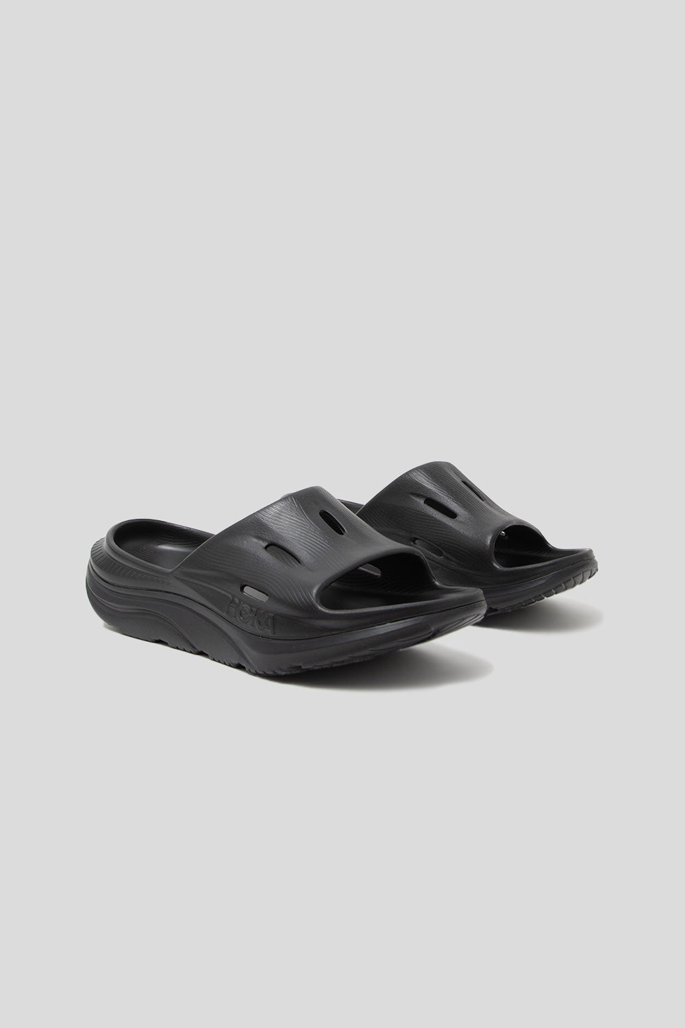 Hoka All Gender Ora Recovery Slide 3 in Black / Black