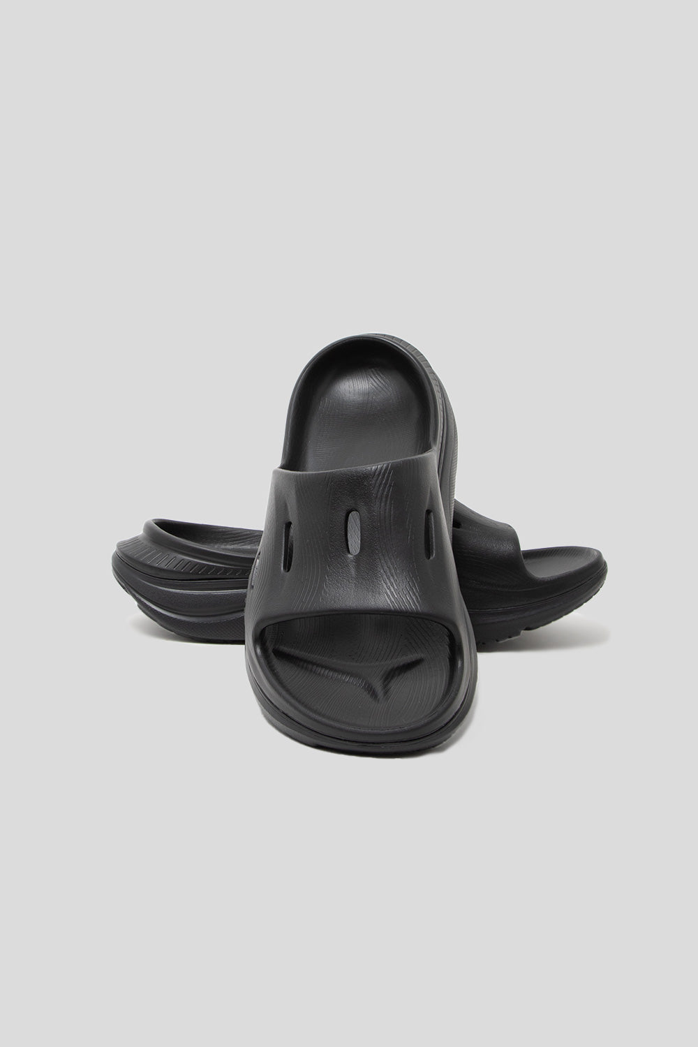 Hoka All Gender Ora Recovery Slide 3 in Black / Black