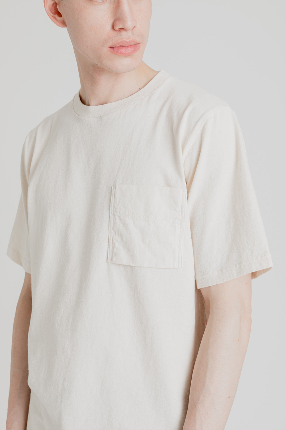 Jackman Pocket T-Shirt in Ecru