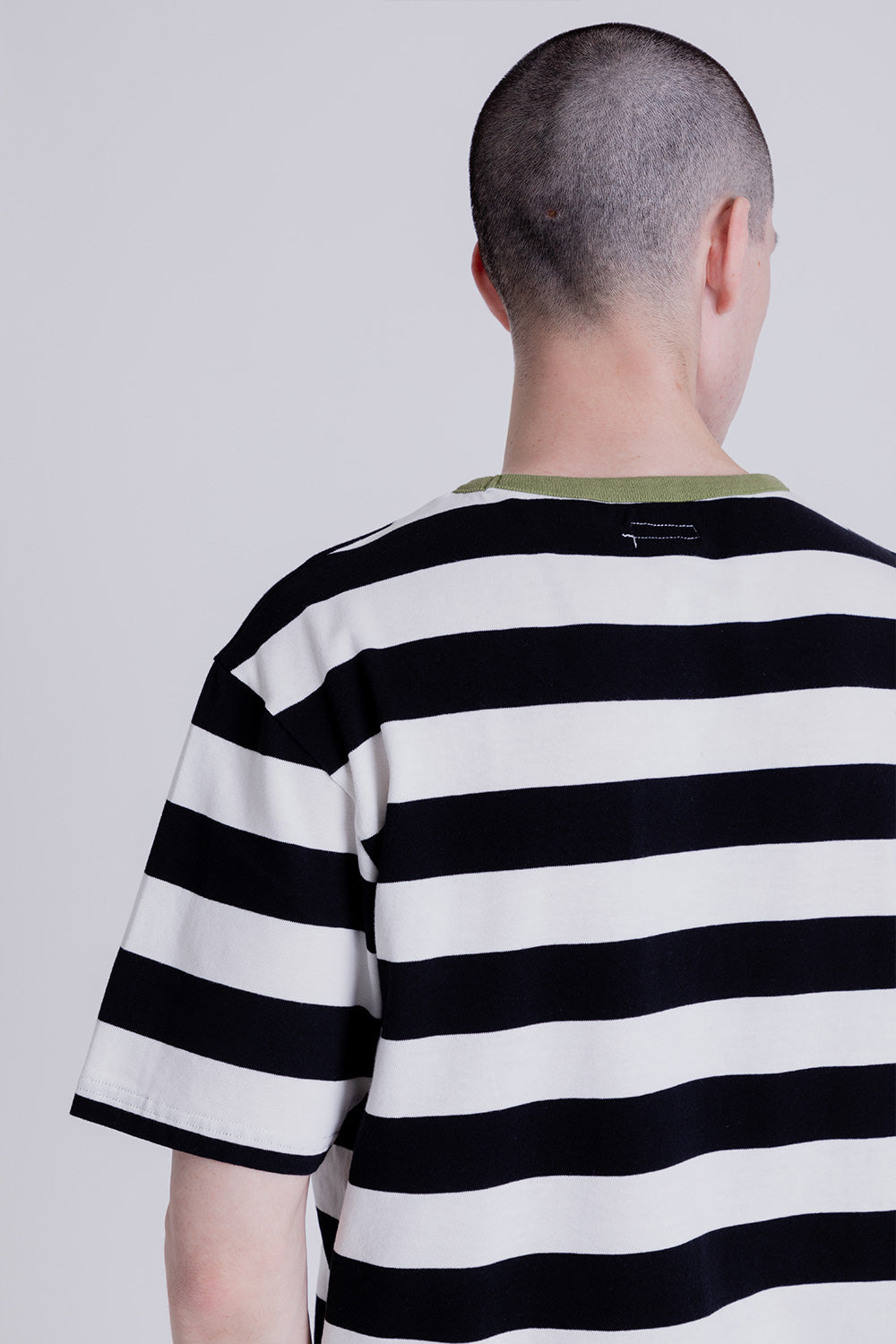 Knickerbocker Bar Stripe Tee in White / Black