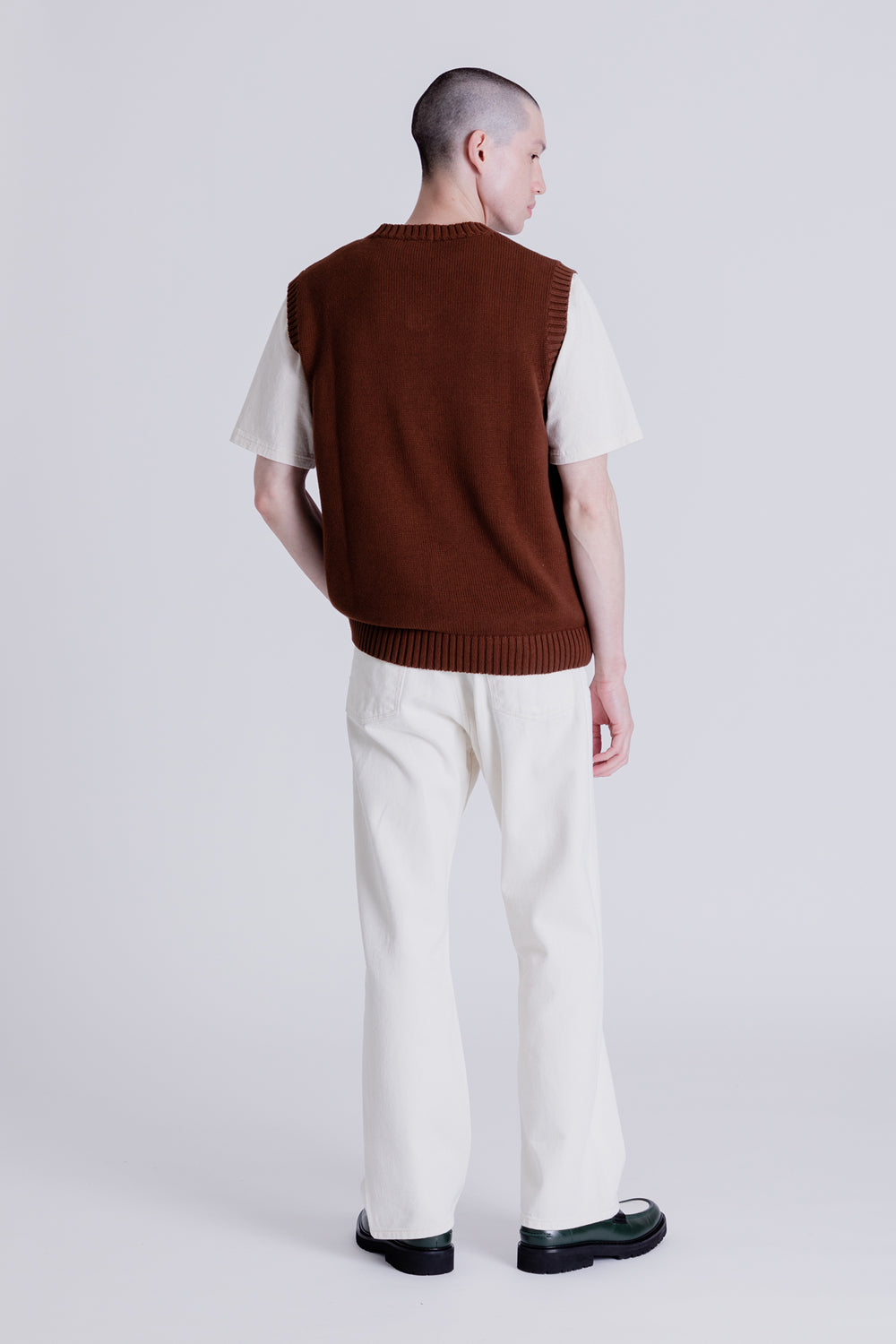 Knickerbocker Ivy V-Sweater Vest in Brown