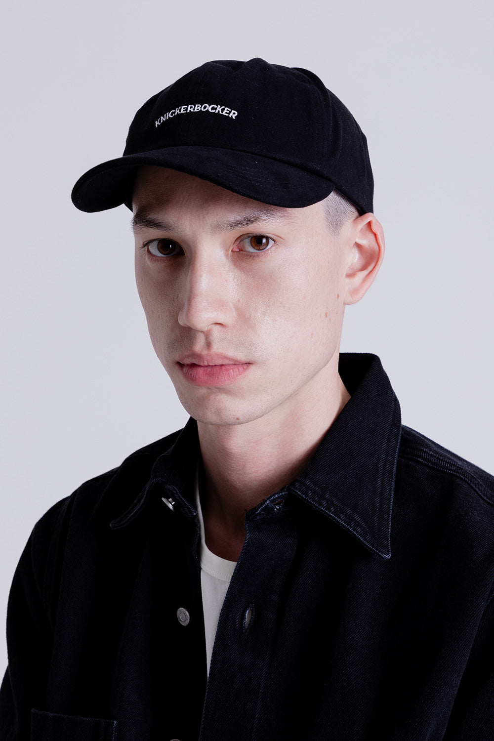 Knickerbocker Twill Logo Ball Cap in Black