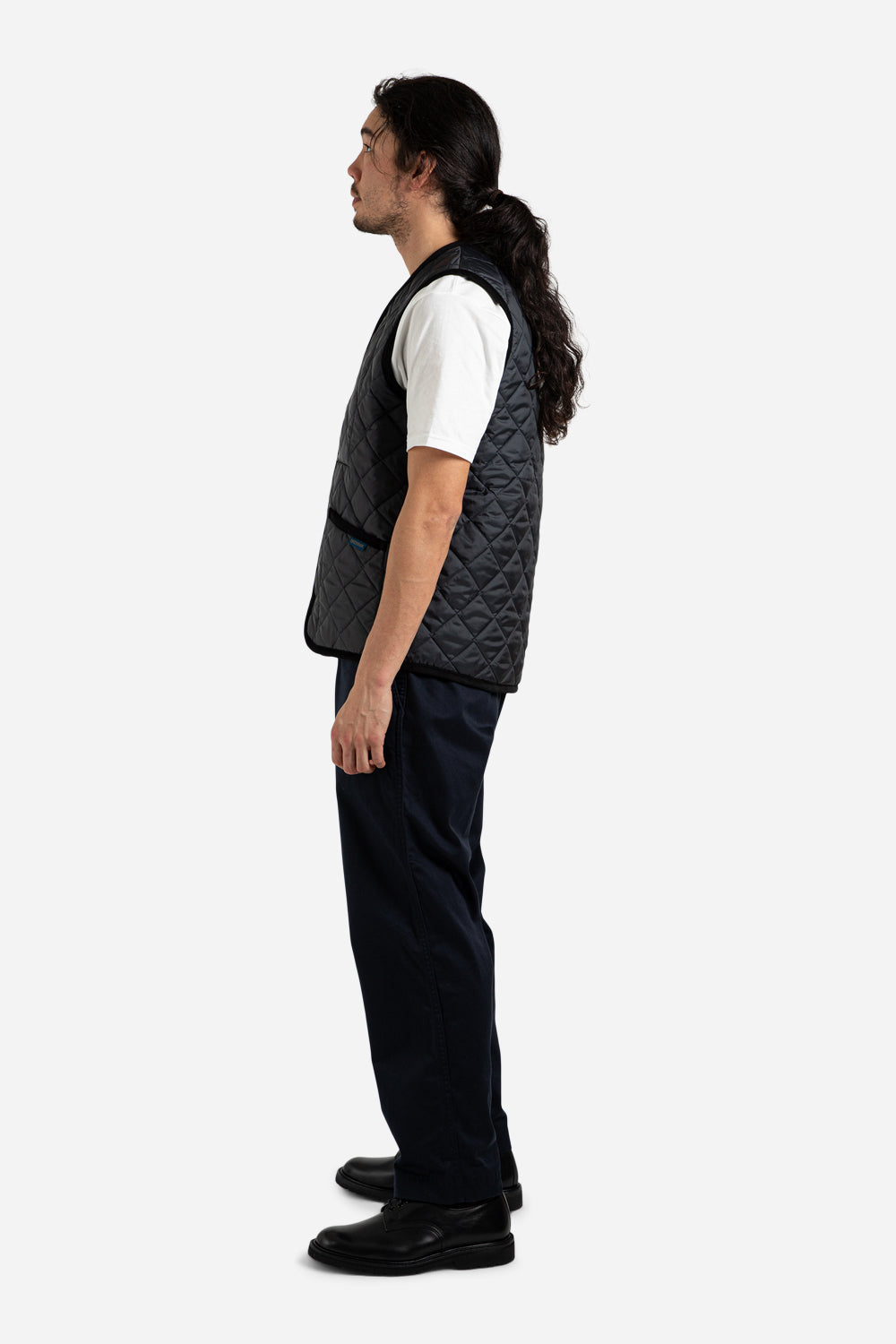 lavenham_thornham_vest_lamp_black