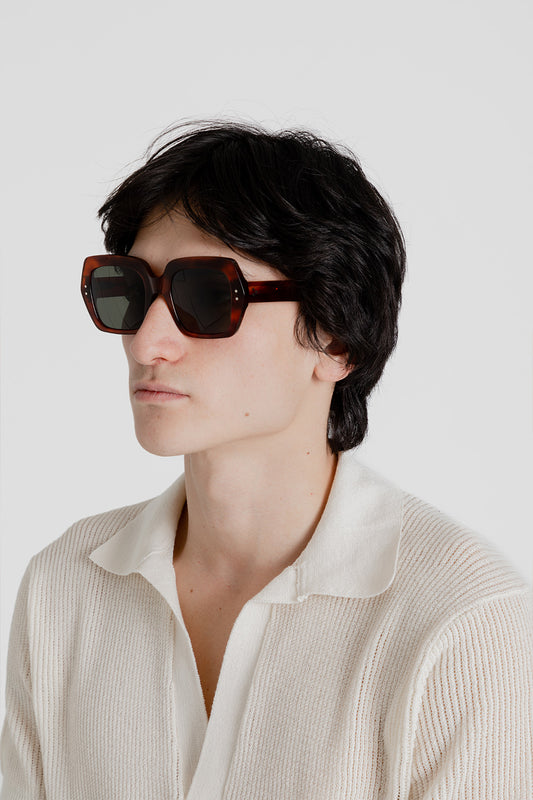 monokel-eyewear-kaia-amber-green-gradient-lens