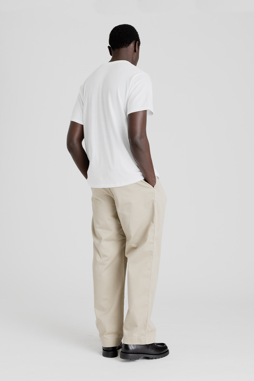 nanamica-double-pleat-wide-chino-pants-khaki