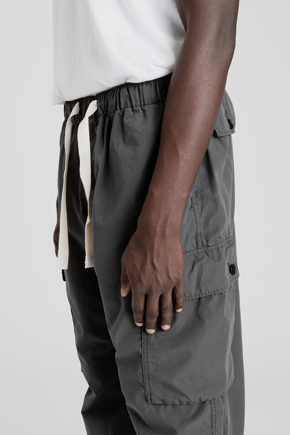 nanamica-easy-cargo-pant-charcoal