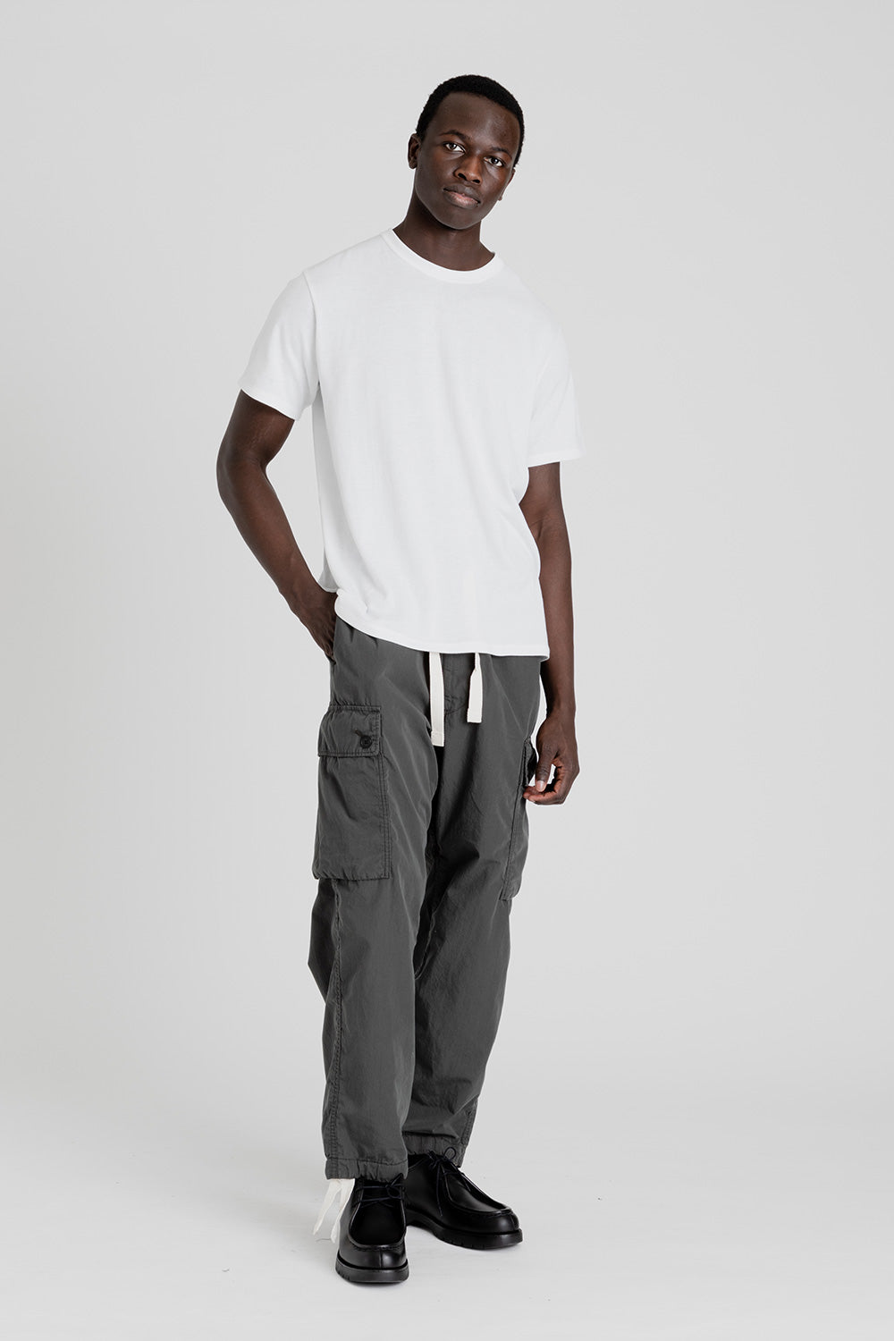 nanamica-easy-cargo-pant-charcoal