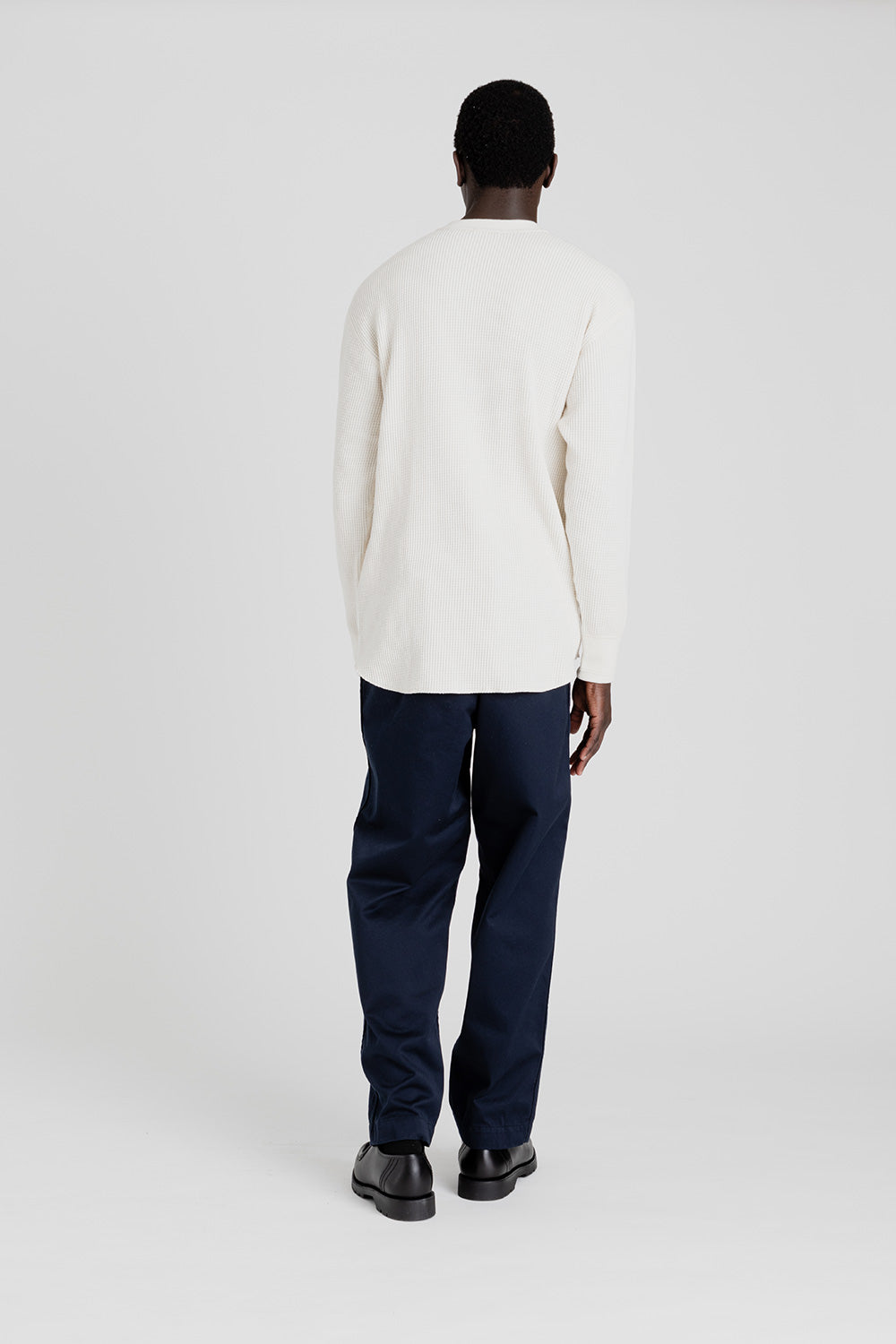 nanamica-crewneck-l-s-thermal-natural