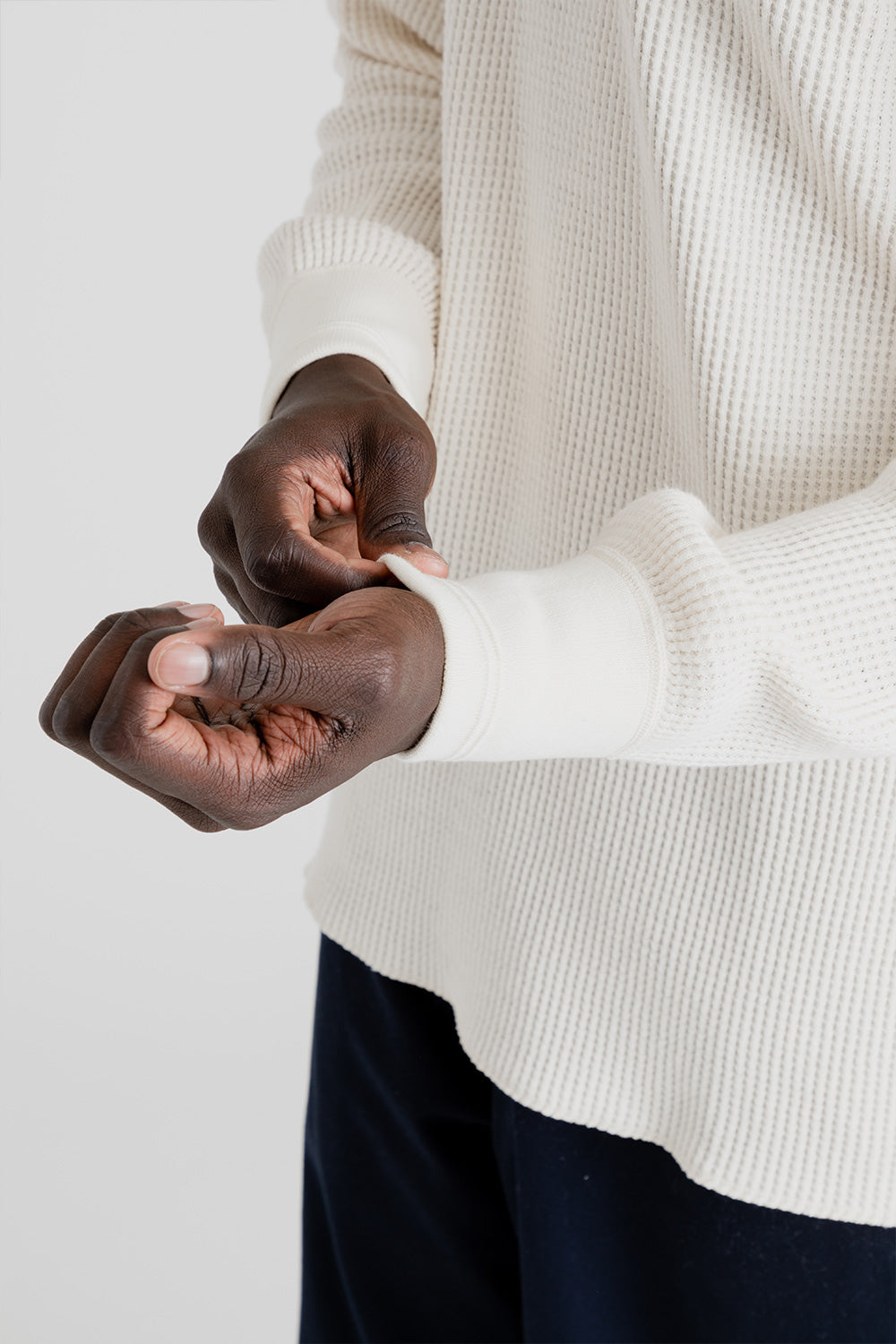 nanamica-crewneck-l-s-thermal-natural