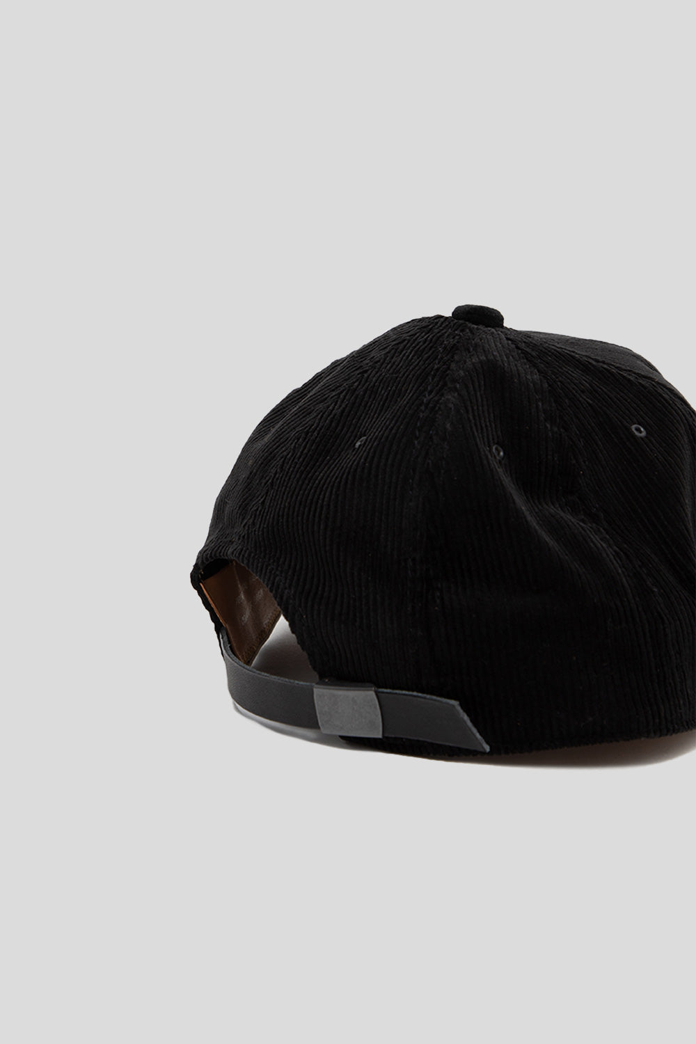 Poten Cole & Velvet Cap in Black
