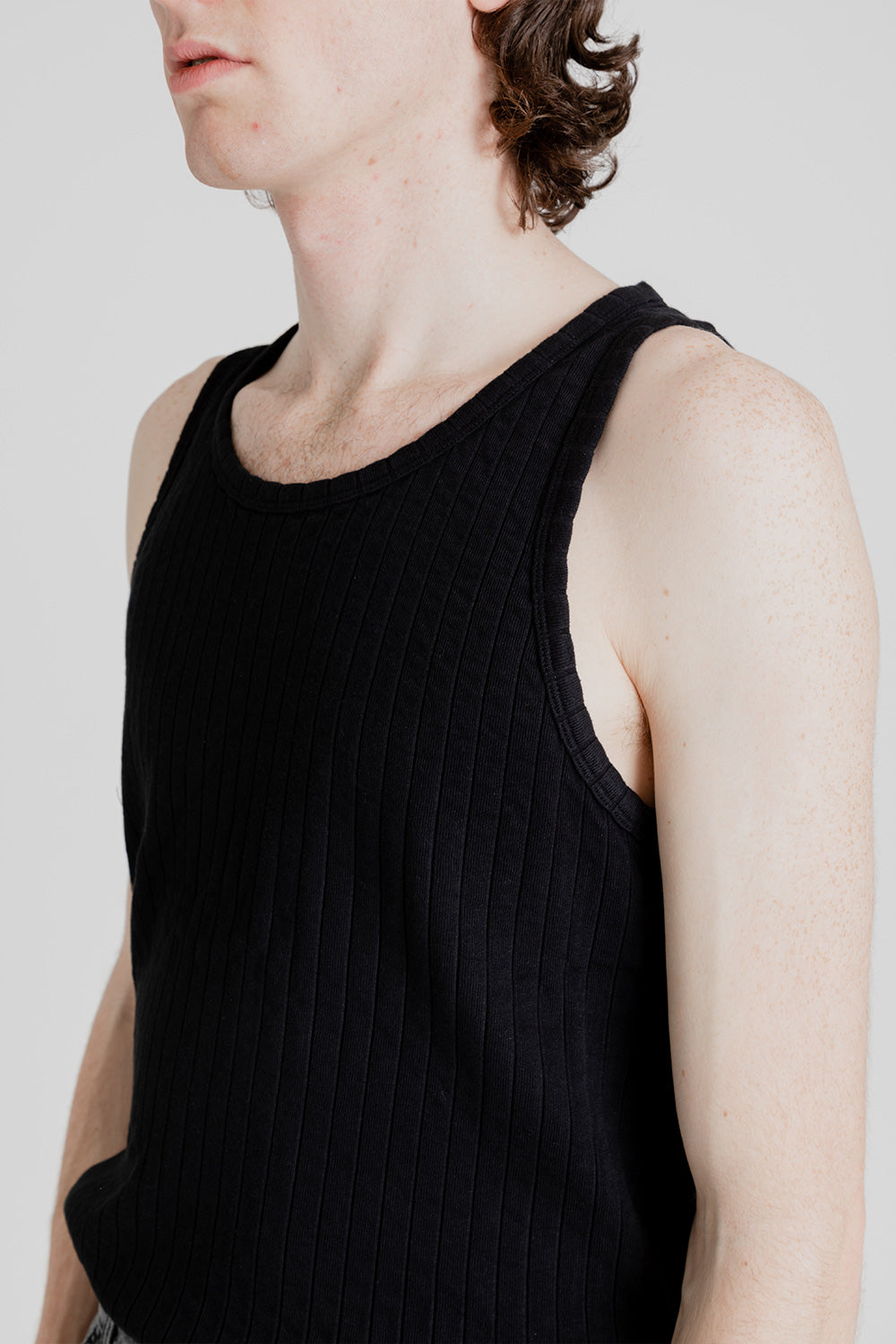 schnaydermans_ribbed-tank-black