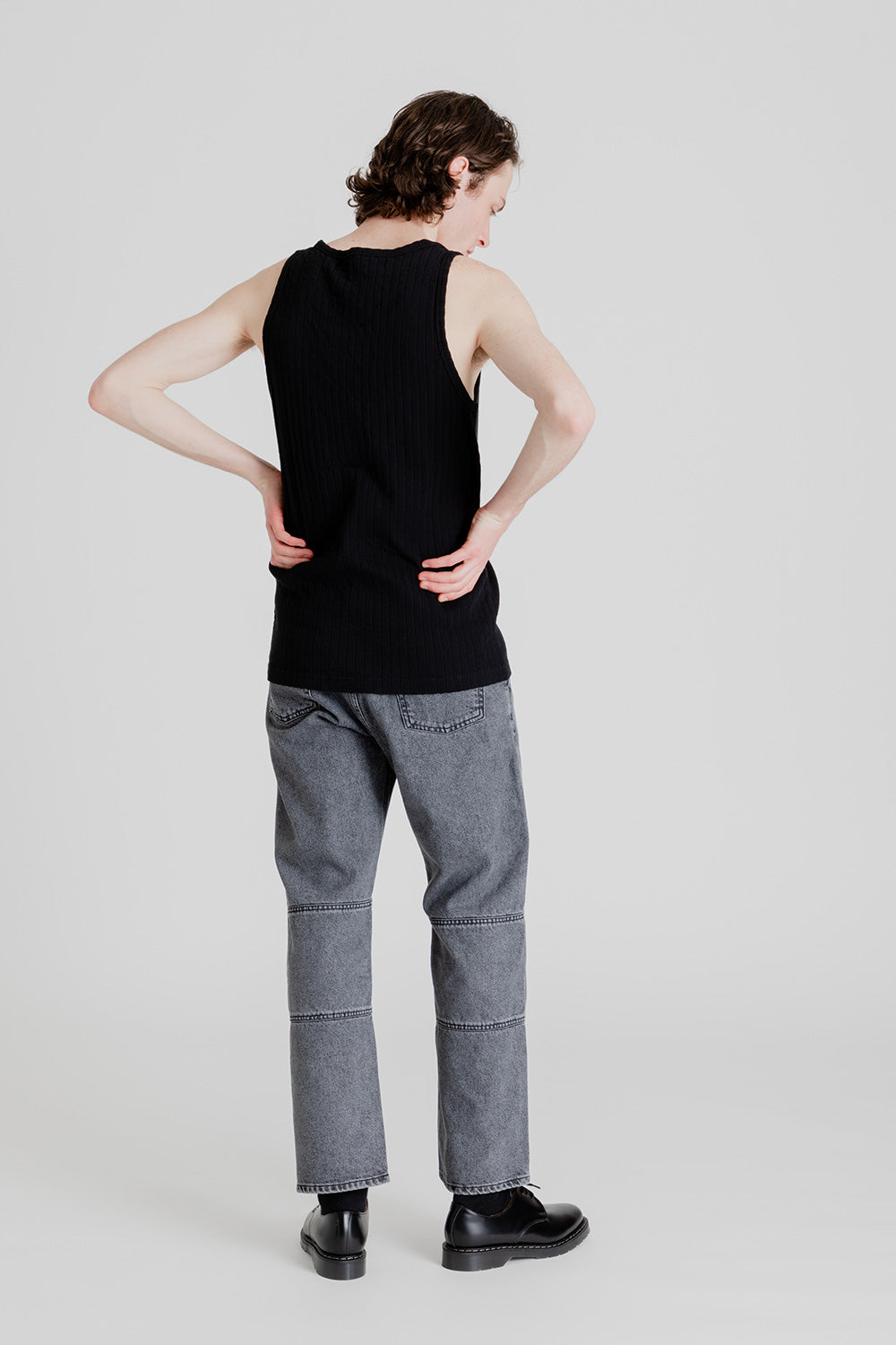 schnaydermans_ribbed-tank-black
