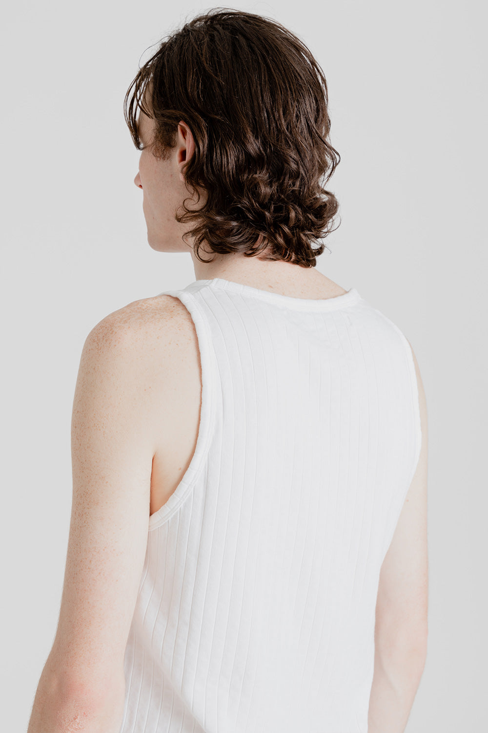 schnaydermans_ribbed-tank-white