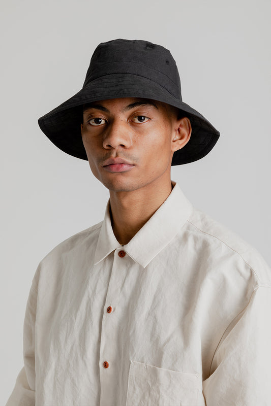 S.K. Manor Hill Bucket Hat in Black