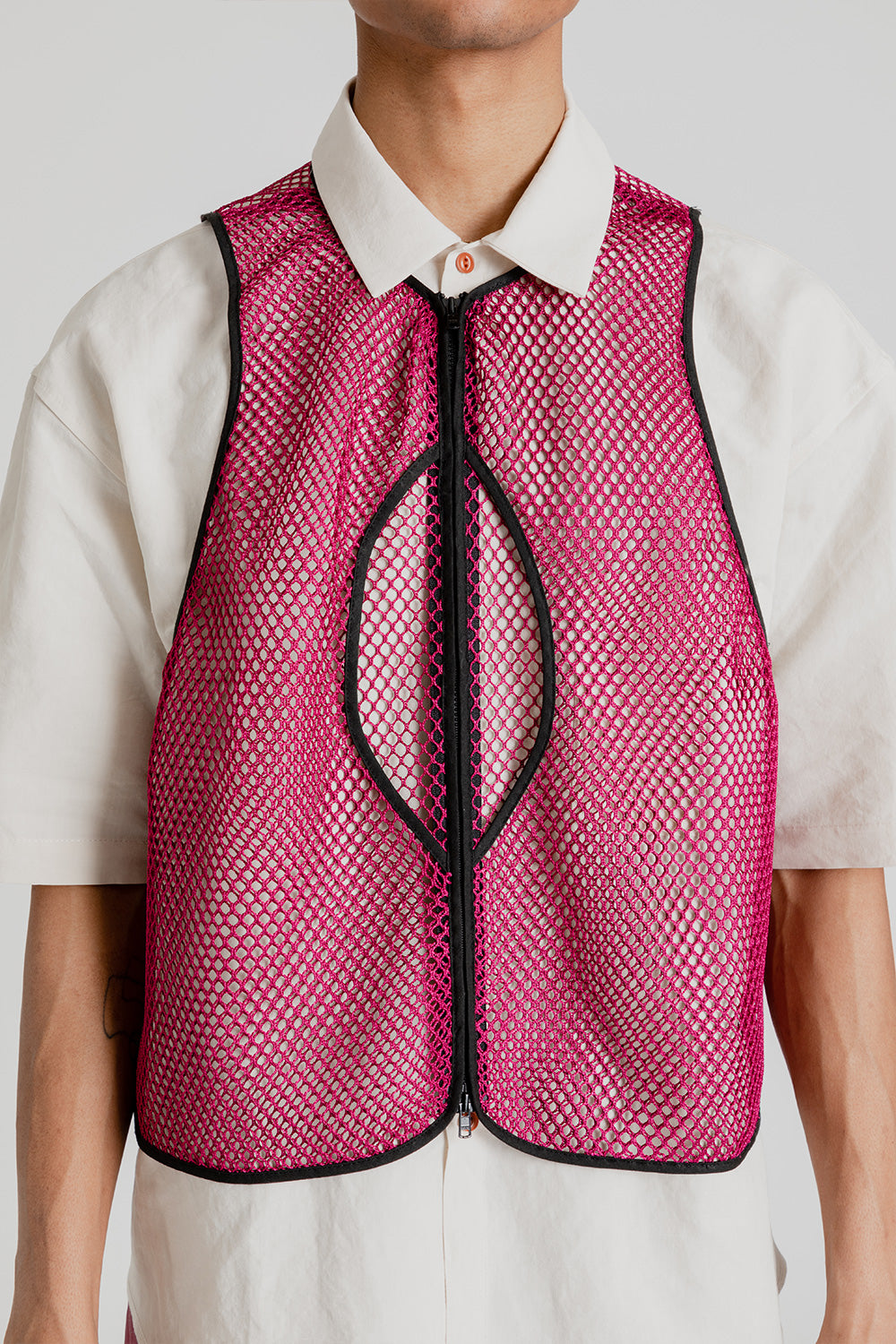 S.K. Manor Hill Snare Vest in Magenta