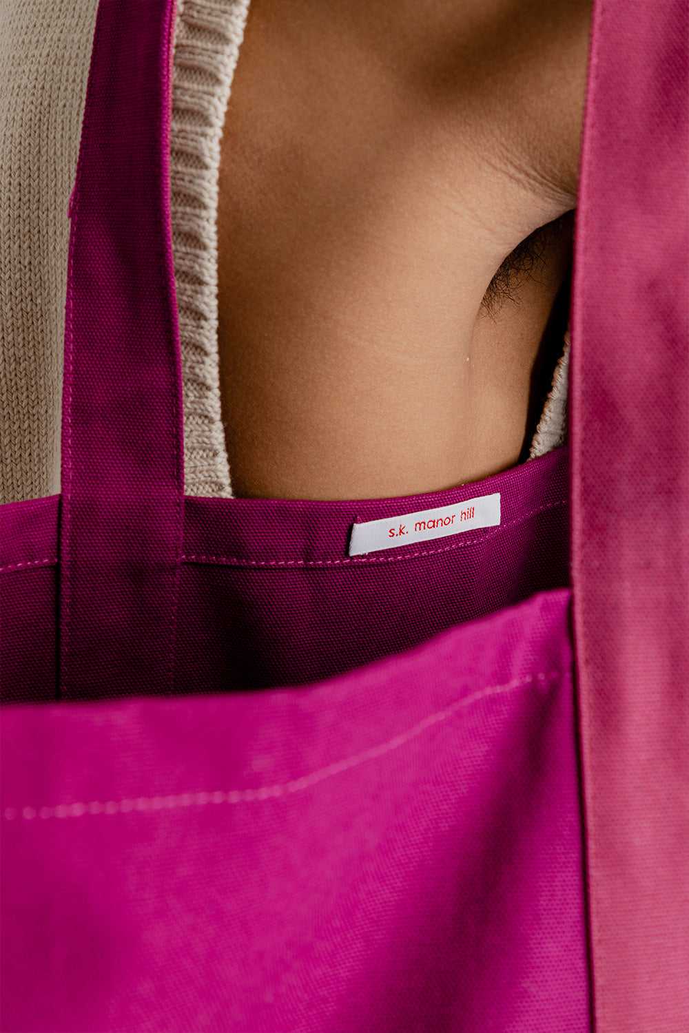 S.K. Manor Hill Tote Bag in Magenta