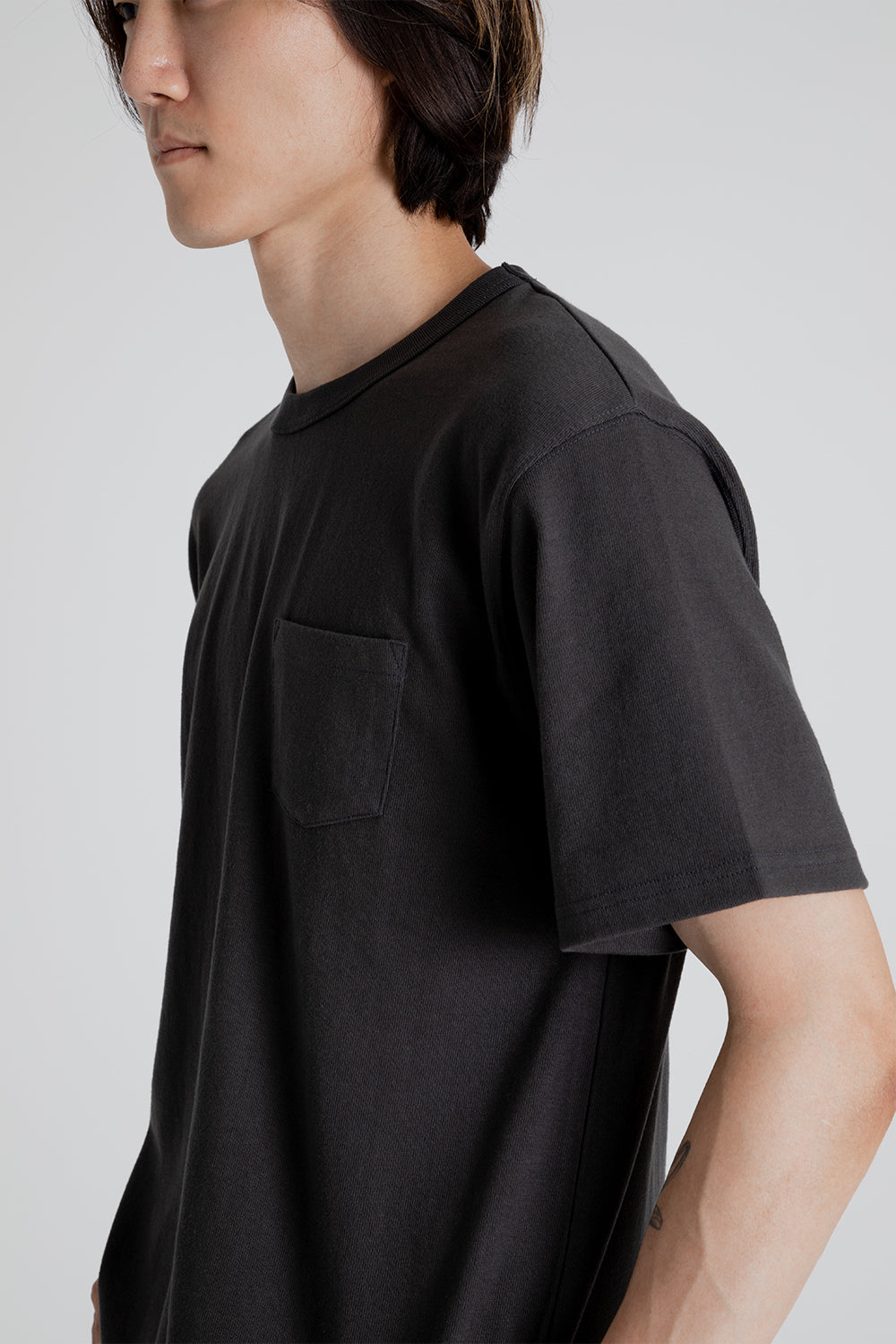 uniform-bridge-heavyweight-pocket-tee-charcoal-